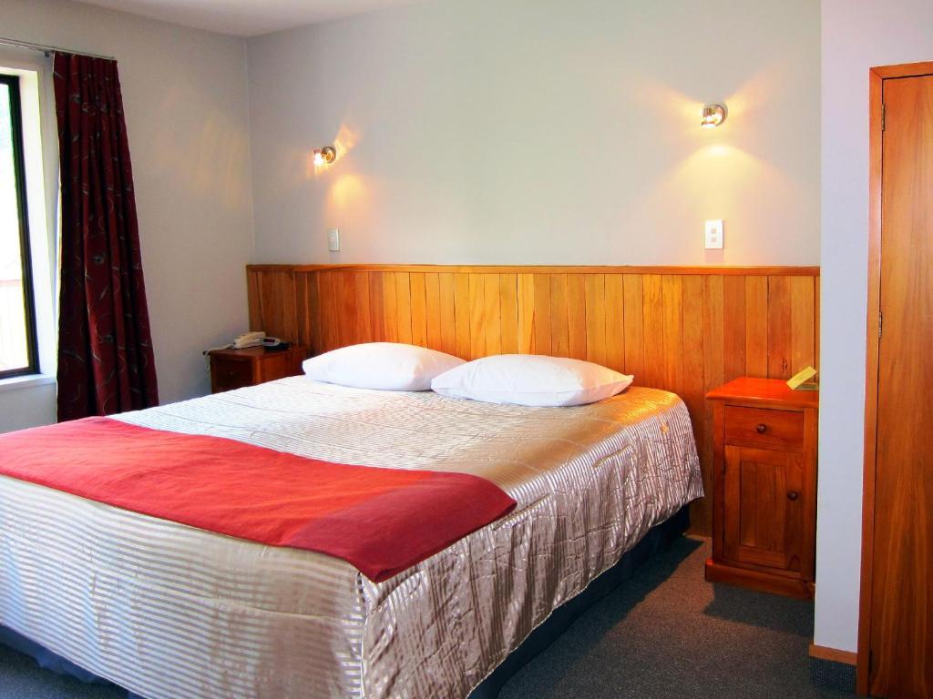St 4* Queenstown